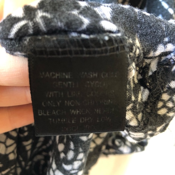 INC International Concepts V-Neck Patterned Top - Picture 5 of 5